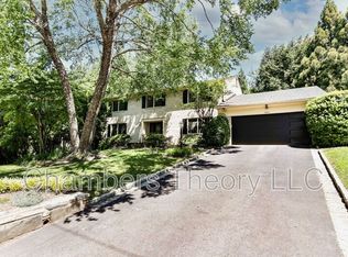 5601 Little Falls Rd, Arlington, VA 22207