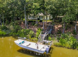 995 Lanier Rd, Farnham, VA 22460