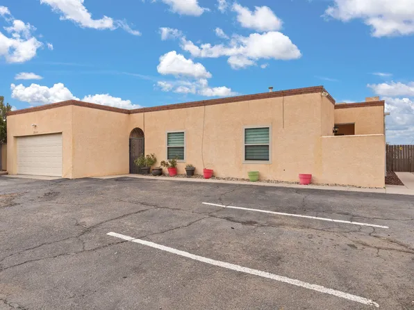 2925 Palo Verde Dr NE, Albuquerque, NM 87112