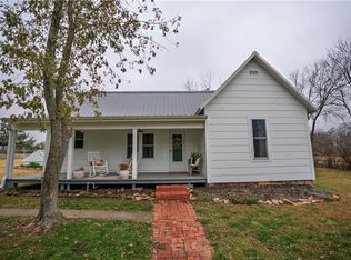 203 S Spring St, Tyro, KS 67364