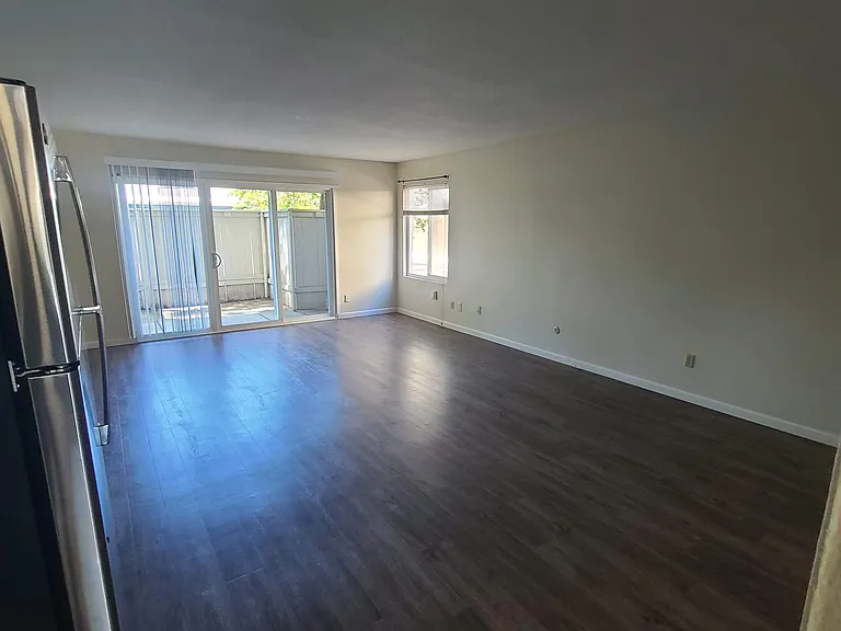 745 F St #5 — Photo 5