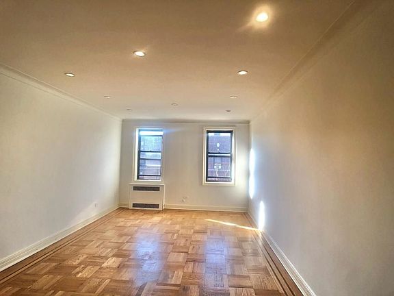 3rd image of 47-39 40th St #C