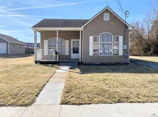 218 W Green St, Clinton, MO 64735