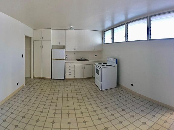 4th image of 1546 Pensacola St APT 4