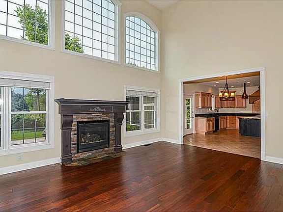 4th image of 11849 Creekstone Way