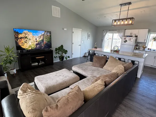 2121 S Stephen Ave, Boise, ID 83706
