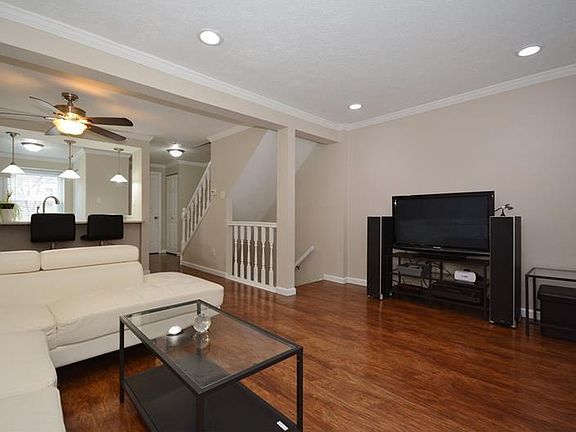 5th image of 111 Timberidge Dr