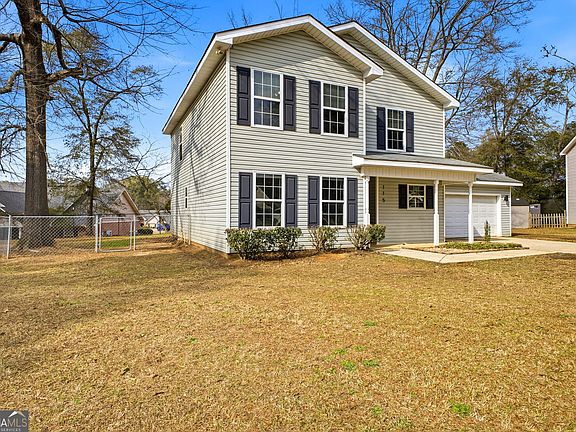 3rd image of 115 Springfield Ct