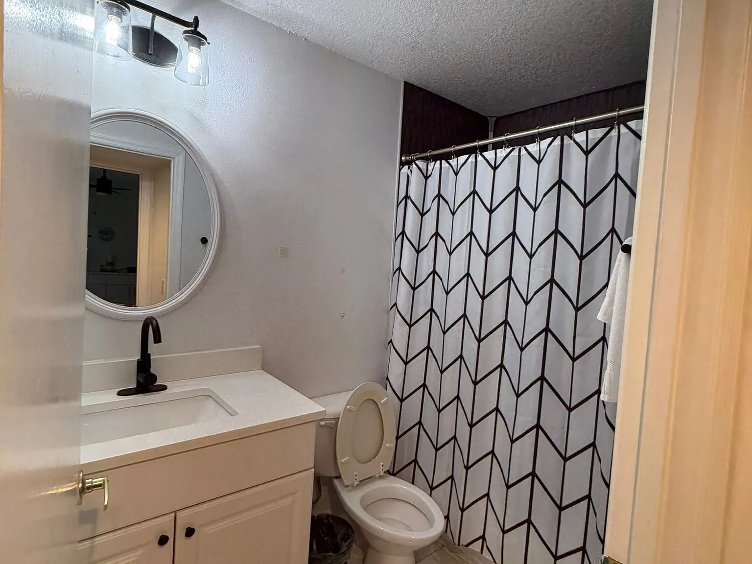 Studio, 400 sqft, $970 — Photo 4