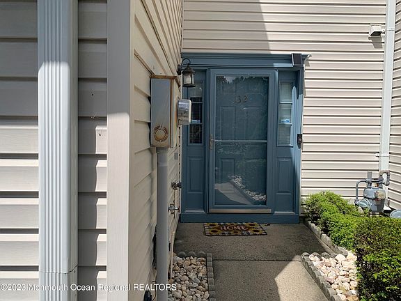 3rd image of 132 Rumford Way