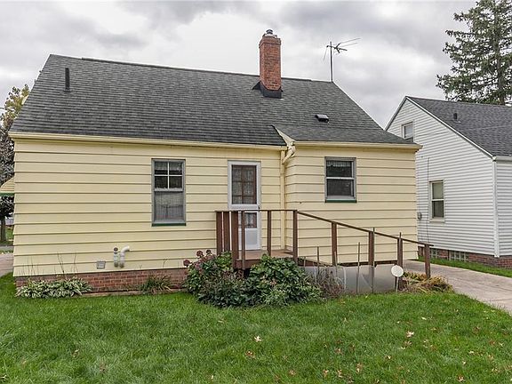 4th image of 12609 Willard Ave