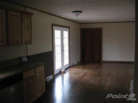 5th image of 377 Helen Ave