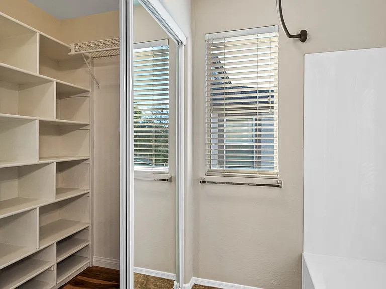 4311 E Carla Vista Dr — Photo 22