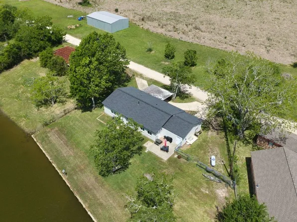 266 Private Road 674, Bay City, TX 77414
