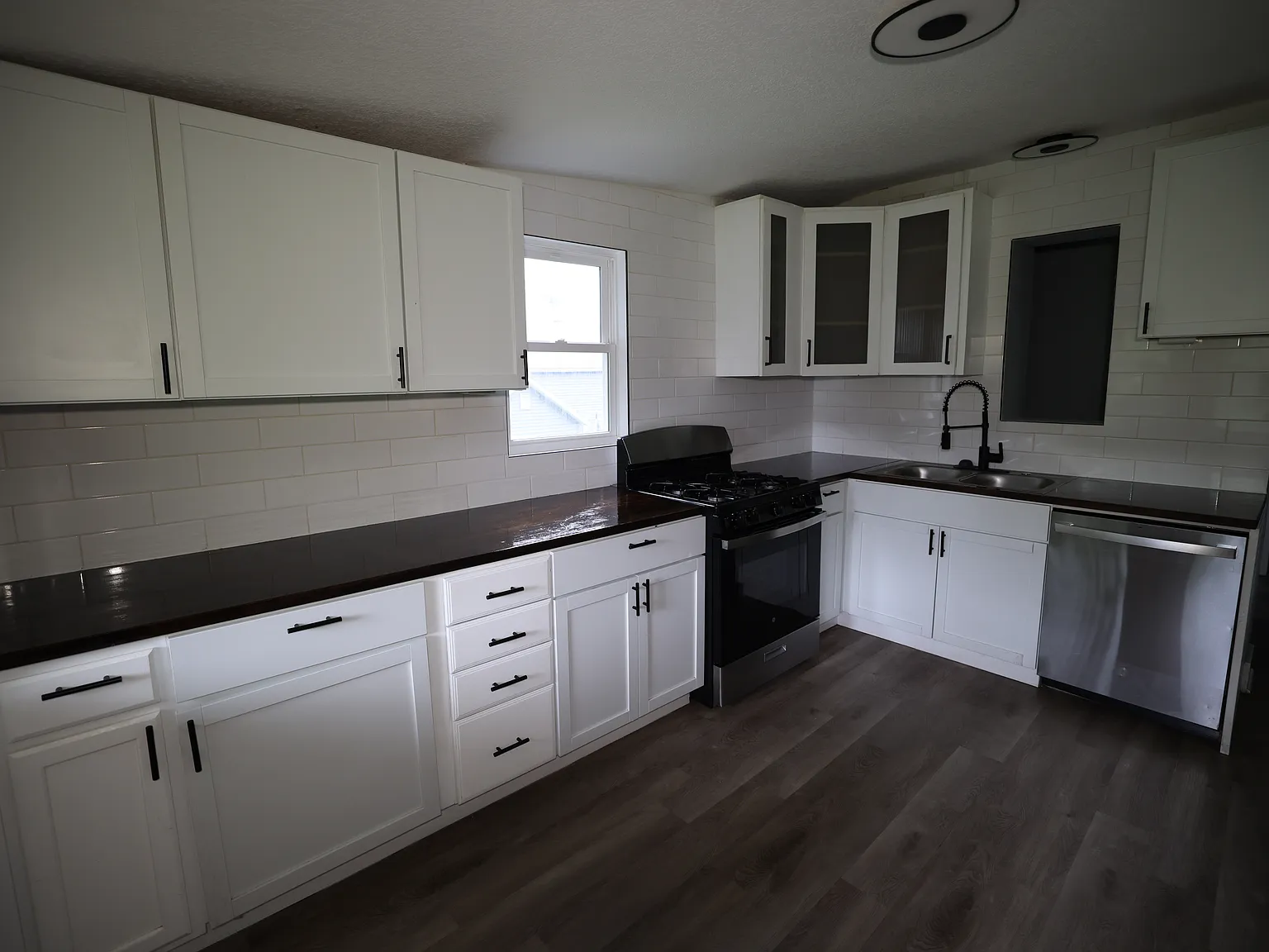 1962 Francis — Photo 4