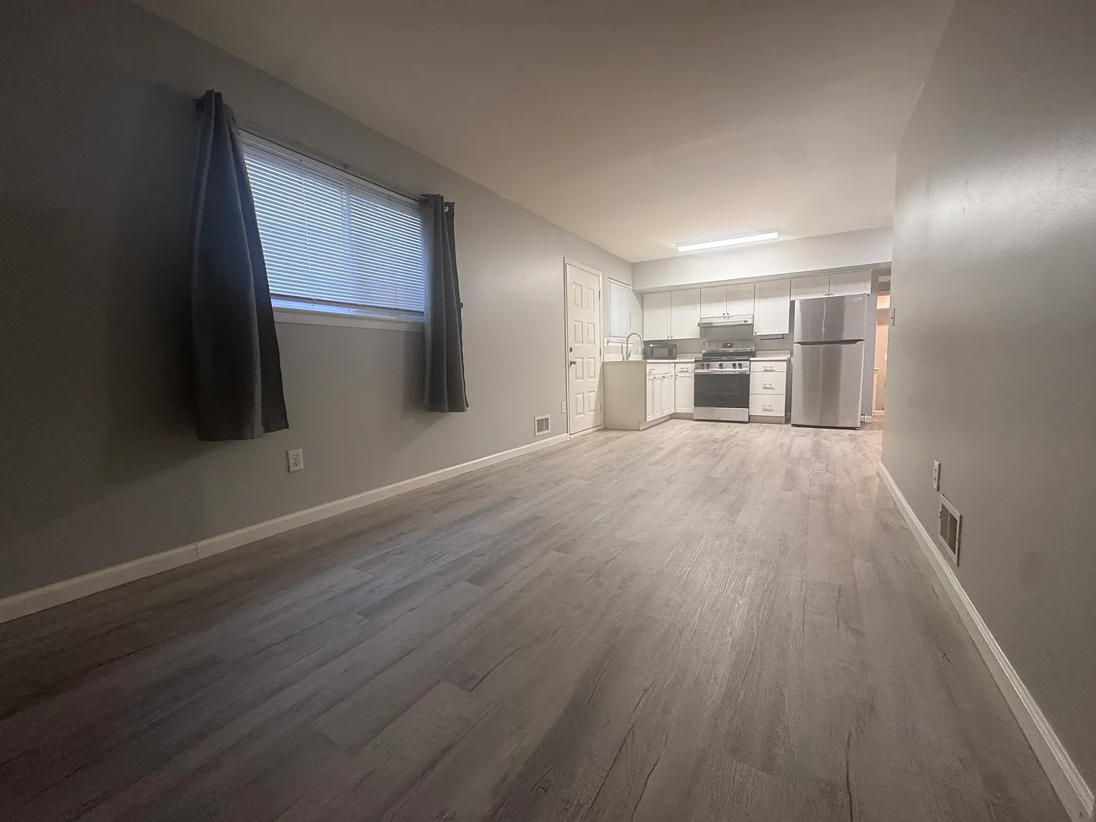 Studio, $1,300 — Photo 2