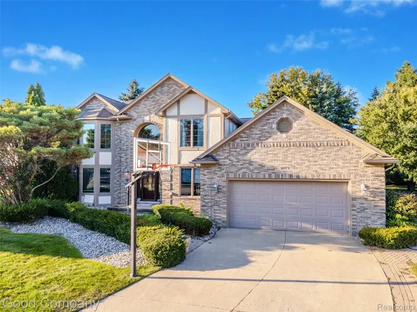 14973 River View Ct, Sterling Heights, MI 48313
