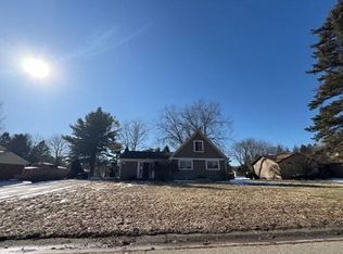 3589 Heritage Farms Dr, Highland, MI 48356