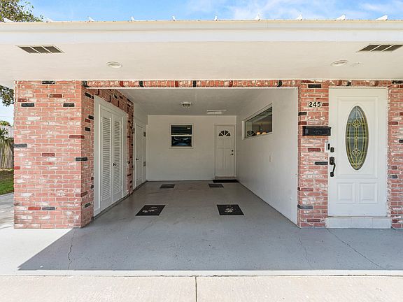 4th image of 245 Greenbriar Drive