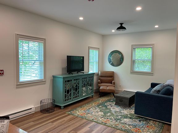4th image of 44 Church St #1