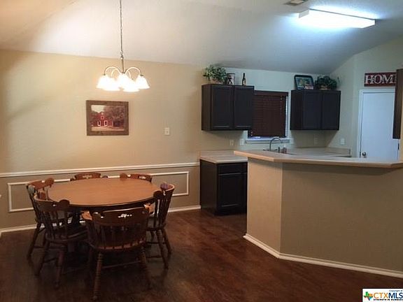 5th image of 803 Avion Ct