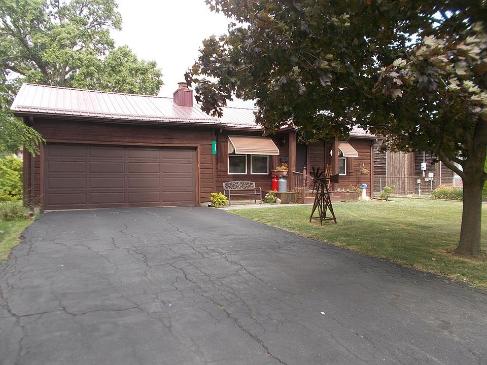 1st image of 147 Kensington Pl