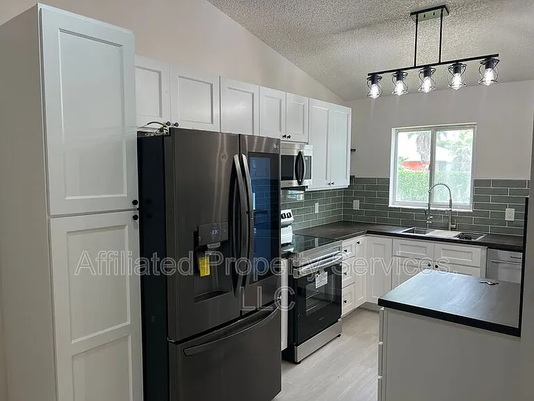 5214 Stacy St #20 — Photo 7