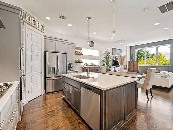 4th image of 7846 Verona Pl