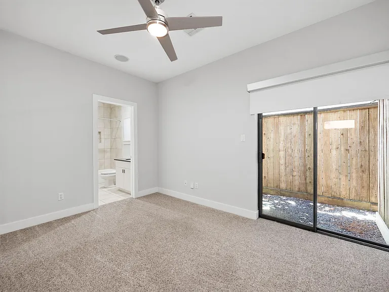 4202 Spencer St #A — Photo 3