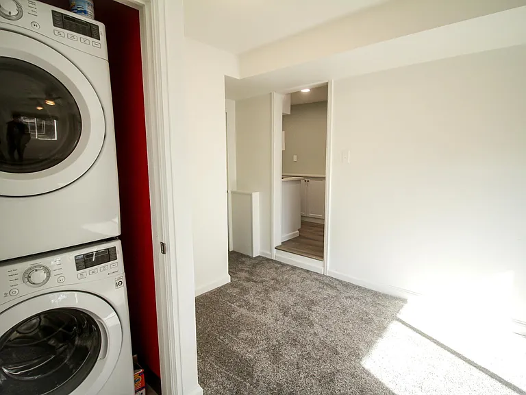 1262 E Stratford Ave — Photo 9