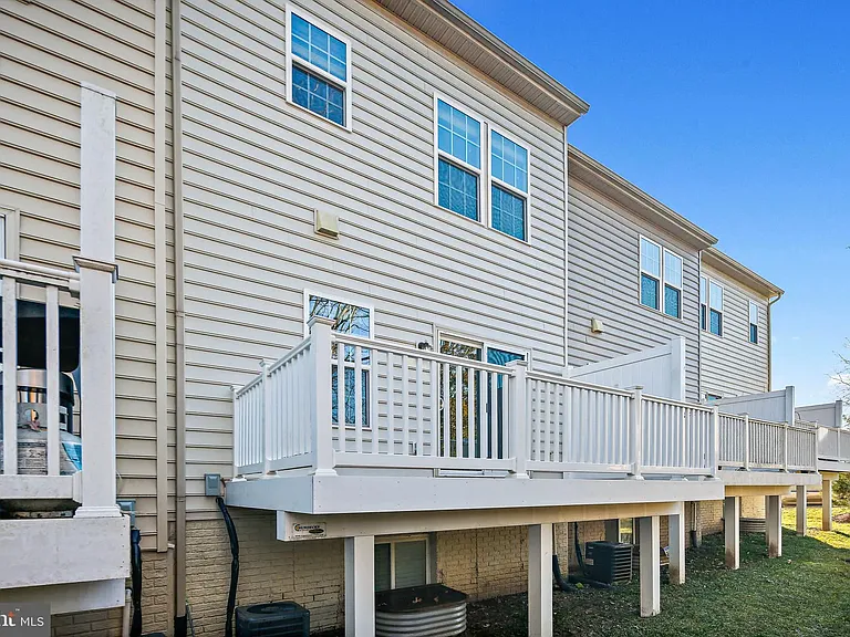 7305 Summit Rock Rd — Photo 28