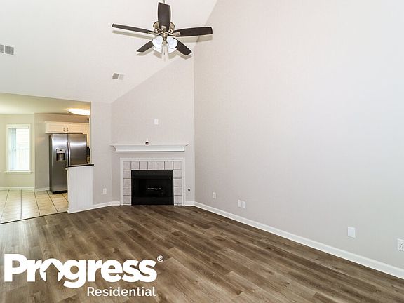5th image of 8120 Country Village Dr