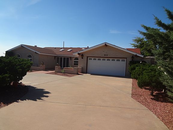 2nd image of 311 Amelia Drive