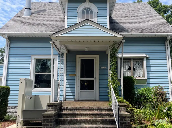 2131 Walnut Blvd, Ashtabula, OH 44004