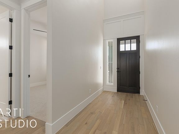 4th image of 1896 N Leora Dr