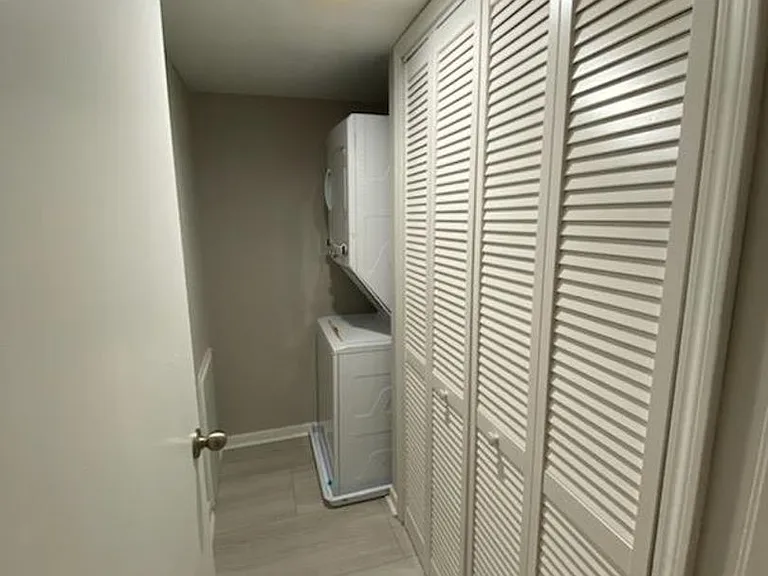 1570 Memorial Drive — Photo 16