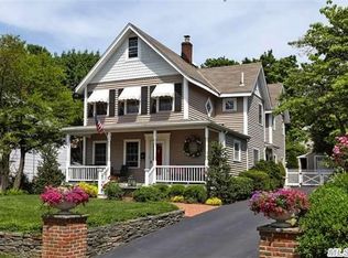 37 Kellogg St, Oyster Bay, NY 11771