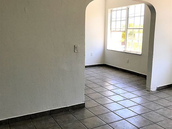 3rd image of 22 NW 18th Ave APT 3