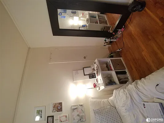 Rented by Oxford Property Group | media 37