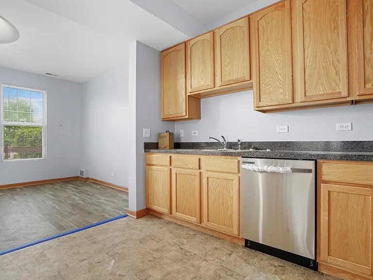 2045 Limestone Ln — Photo 3