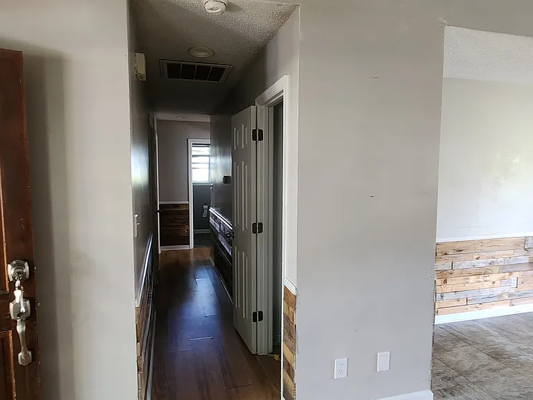 132 Pineview St — Photo 42