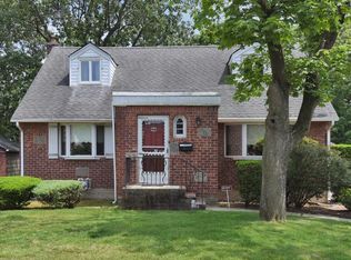 96 Princeton St, Valley Stream, NY 11580