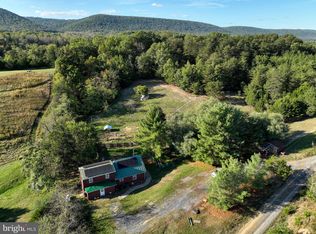 100 Wolfs Ln, Fort Valley, VA 22652