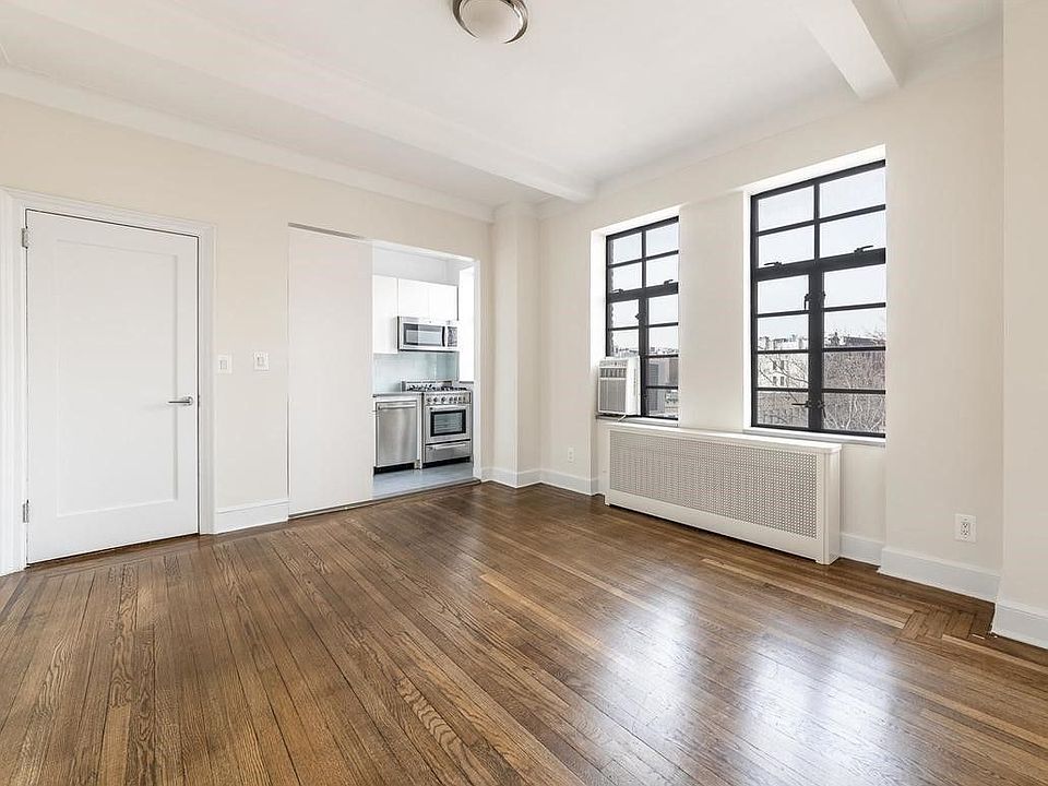 1st image of 10 Sheridan Sq APT 11E