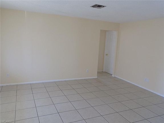 4th image of 1123 SE 14th St