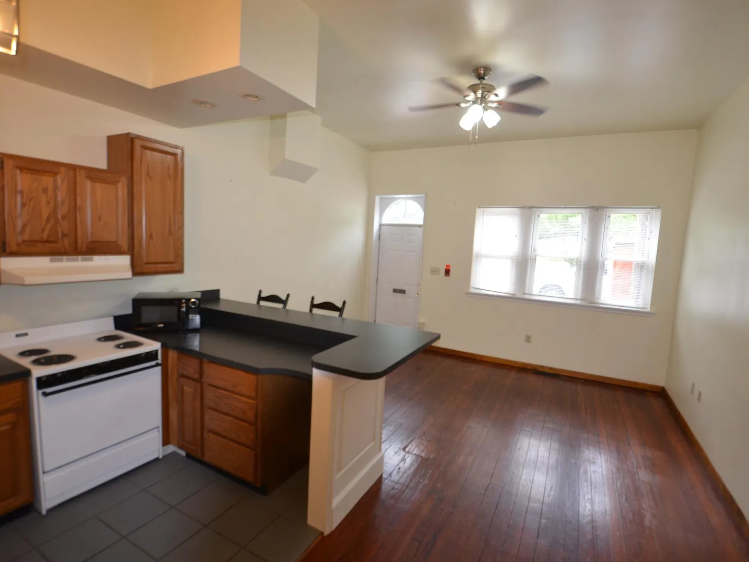 1 bed, 650 sqft, $1,450 — Photo 4