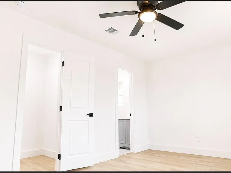 5831 Chinaberry Dr — Photo 7