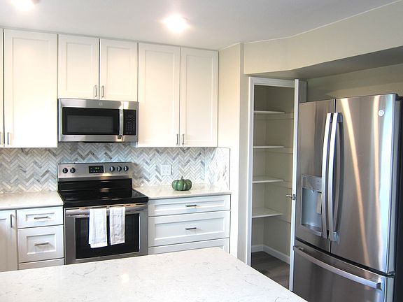 5th image of 4174 S Ireland Ct