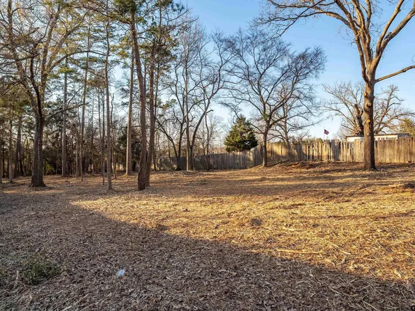 Jason Ct, Tyler, TX 75703