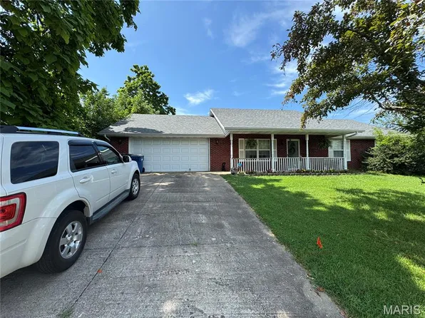 1620 Bald Hill Rd, Jefferson City, MO 65101